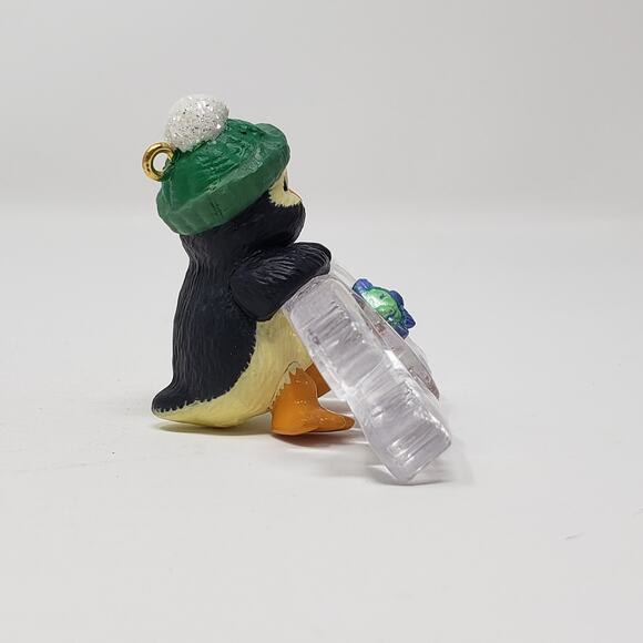 2001 Hallmark Cool Decade #2 Handcrafted Keepsake Christmas Holiday Ornament - Picture 8 of 9